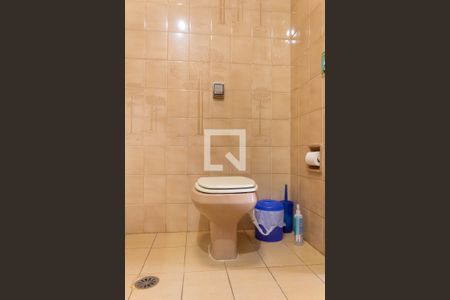 Casa à venda com 317m², 3 quartos e 2 vagasBanheiro Suíte 1