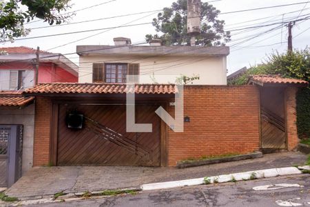Casa à venda com 317m², 3 quartos e 2 vagasFachada