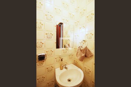 Casa à venda com 190m², 5 quartos e 2 vagasLavabo