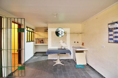 Casa à venda com 190m², 5 quartos e 2 vagasLavanderia