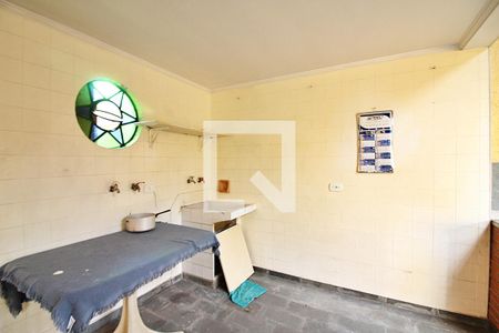 Casa à venda com 190m², 5 quartos e 2 vagasLavanderia