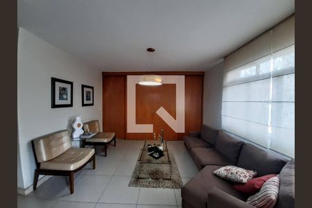 Apartamento à venda com 4 quartos, 120m² em Carmo, Belo Horizonte