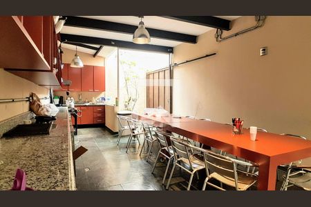 Casa à venda com 658m², 15 quartos e 3 vagas