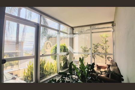 Casa à venda com 658m², 15 quartos e 3 vagas