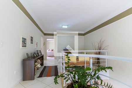 Hall social de casa de condomínio à venda com 3 quartos, 229m² em Parque Rural Fazenda Santa Cândida, Campinas