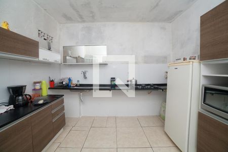 Casa à venda com 263m², 2 quartos e sem vaga