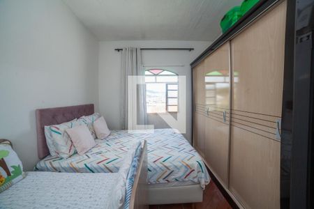 Casa à venda com 263m², 2 quartos e sem vaga