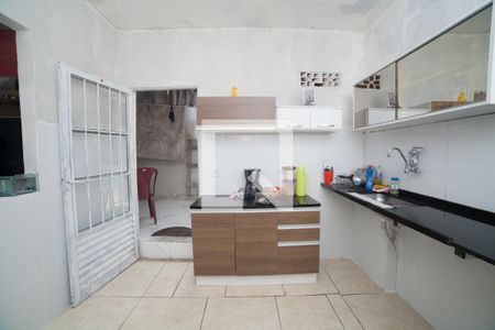 Casa à venda com 263m², 2 quartos e sem vaga