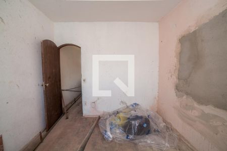 Casa à venda com 263m², 2 quartos e sem vaga