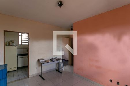 Sala de apartamento para alugar com 2 quartos, 41m² em Serrano, Belo Horizonte