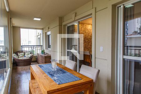 Apartamento à venda com 112m², 2 quartos e 2 vagasVaranda