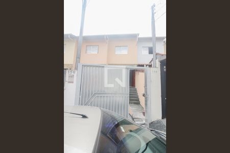 Casa para alugar com 110m², 2 quartos e 3 vagasFachada