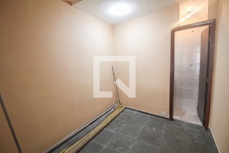 Casa para alugar com 110m², 2 quartos e 3 vagasQuarto garagem