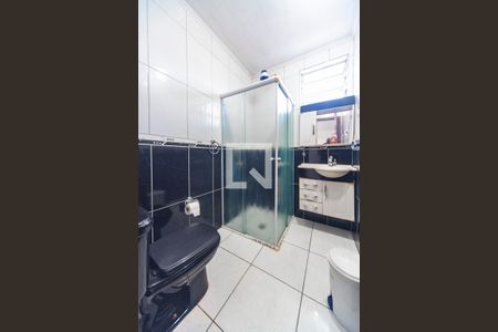 Banheiro  de casa à venda com 3 quartos, 157m² em Vila Helena, Santo André