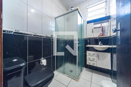 Banheiro  de casa à venda com 3 quartos, 157m² em Vila Helena, Santo André