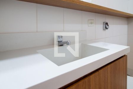 Banheiro Social de apartamento para alugar com 2 quartos, 60m² em Brooklin Paulista, São Paulo