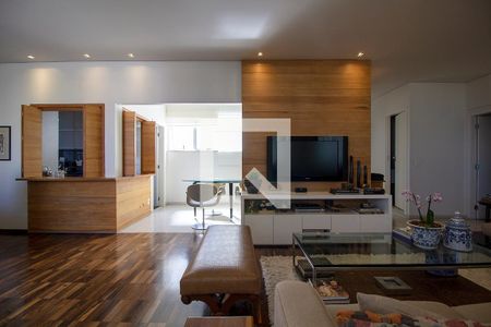 Apartamento à venda com 4 quartos, 240m² em Gutierrez, Belo Horizonte