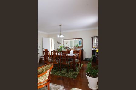 Sala de apartamento à venda com 3 quartos, 137m² em Jardim Sílvia, Santo André