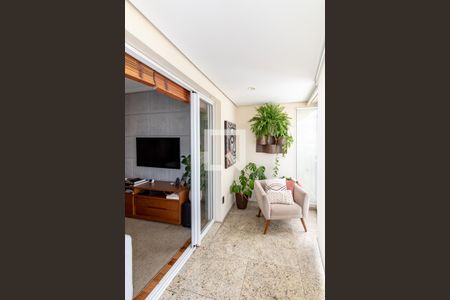 Sacada de apartamento para alugar com 3 quartos, 100m² em Moema, São Paulo
