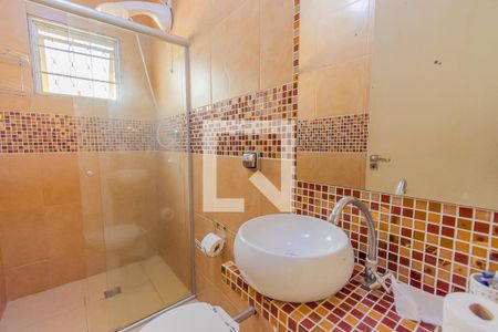 Casa à venda com 260m², 3 quartos e 3 vagasBanheiro 2