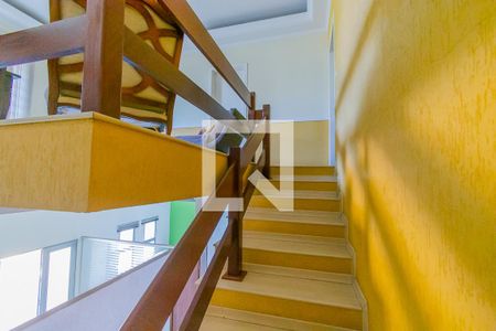 Casa à venda com 260m², 3 quartos e 3 vagasEscada