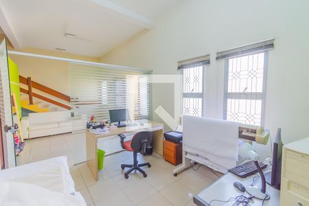 Casa à venda com 260m², 3 quartos e 3 vagasEscritório