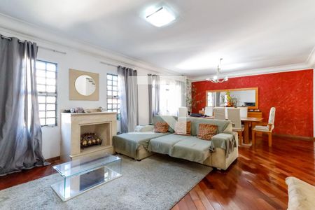 Sala de casa à venda com 4 quartos, 340m² em Jardim Peri, São Paulo