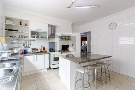 Casa à venda com 340m², 4 quartos e 6 vagasCozinha