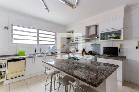 Casa à venda com 340m², 4 quartos e 6 vagasCozinha