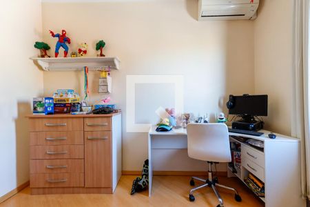 Casa à venda com 340m², 4 quartos e 6 vagasQuarto 3