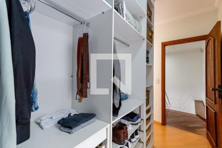 Casa à venda com 340m², 4 quartos e 6 vagasCloset da Suíte