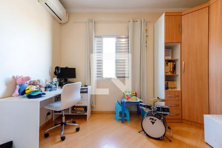 Casa à venda com 340m², 4 quartos e 6 vagasQuarto 3