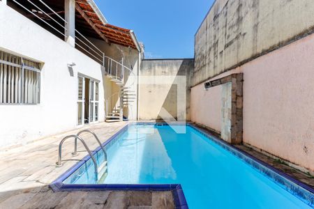 Casa à venda com 340m², 4 quartos e 6 vagasPiscina