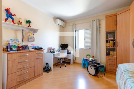 Casa à venda com 340m², 4 quartos e 6 vagasQuarto 3