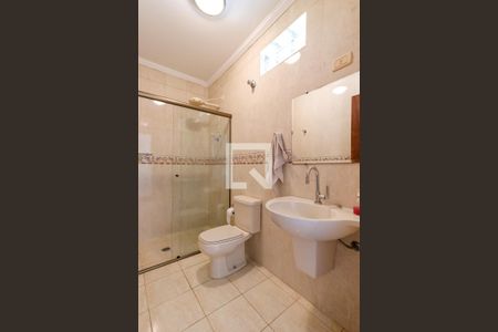 Casa à venda com 340m², 4 quartos e 6 vagasBanheiro Térreo