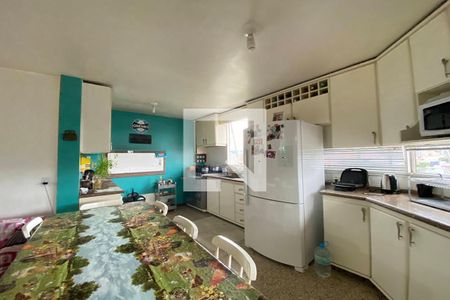 Apartamento à venda com 319m², 6 quartos e 4 vagasCozinha