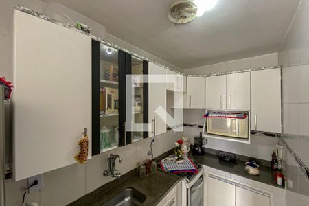 Apartamento à venda com 70m², 2 quartos e 1 vagaCozinha e Área de Serviço