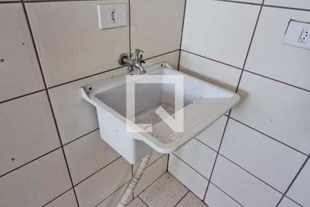 Casa para alugar com 50m², 1 quarto e sem vaga Casa para alugar com 50m², 1 quarto e sem vagaBanheiro