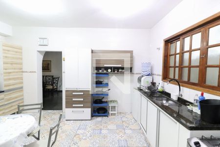Casa à venda com 200m², 3 quartos e 2 vagasCozinha