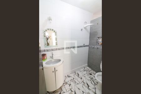 Casa à venda com 200m², 3 quartos e 2 vagasBanheiro Social 