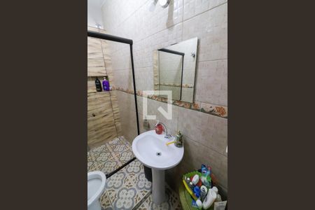 Casa à venda com 200m², 3 quartos e 2 vagasBanheiro Quarto 1