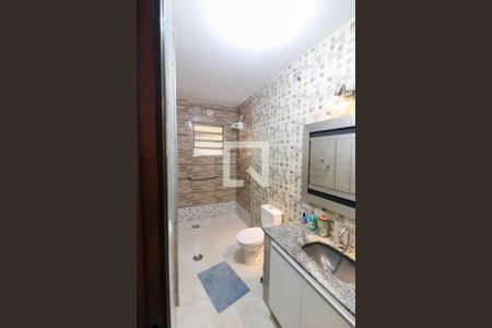 Banheiro de casa à venda com 3 quartos, 200m² em Instituto de Previdência, São Paulo