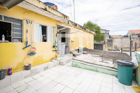 Casa à venda com 90m², 1 quarto e 2 vagasVaranda