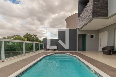Casa à venda com 234m², 3 quartos e 4 vagasPiscina