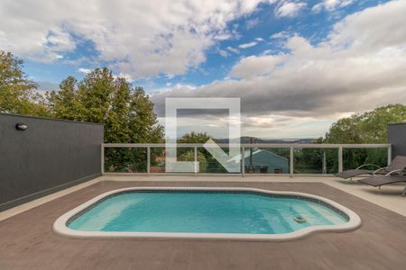 Casa à venda com 234m², 3 quartos e 4 vagasPiscina