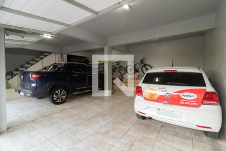 Casa à venda com 234m², 3 quartos e 4 vagasGaragem