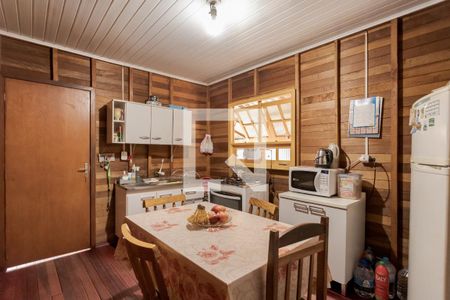Cozinha 1 de casa à venda com 5 quartos, 300m² em Sarandi, Porto Alegre