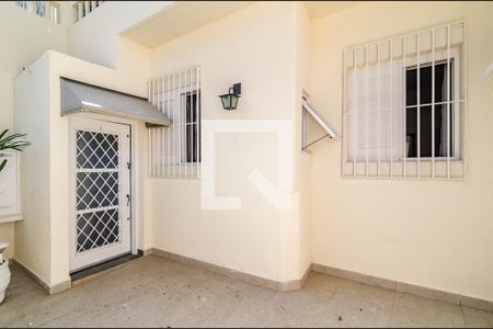 Casa à venda com 400m², 8 quartos e 1 vagaEntrada Casa 3