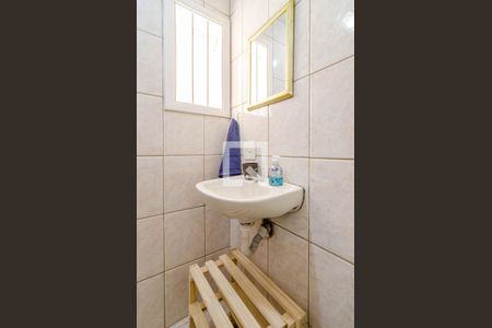 Casa à venda com 400m², 8 quartos e 1 vagaBanheiro da suíte 1 (Casa 3)