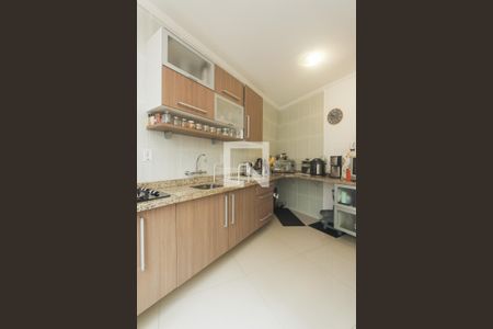 Casa à venda com 167m², 3 quartos e 2 vagas Casa à venda com 167m², 3 quartos e 2 vagasCOZINHA